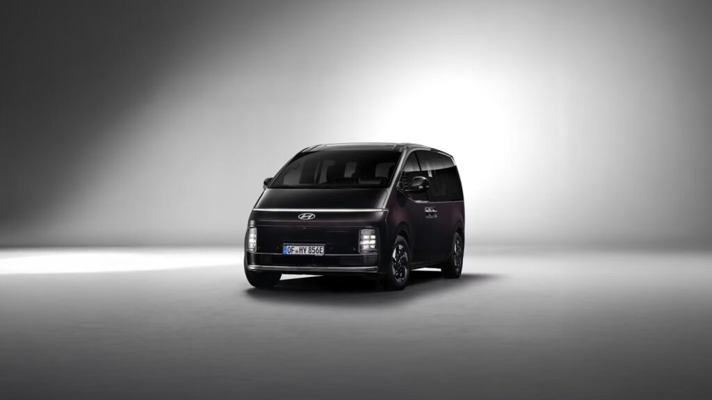 Hyundai meluncurkan Staria Electric
